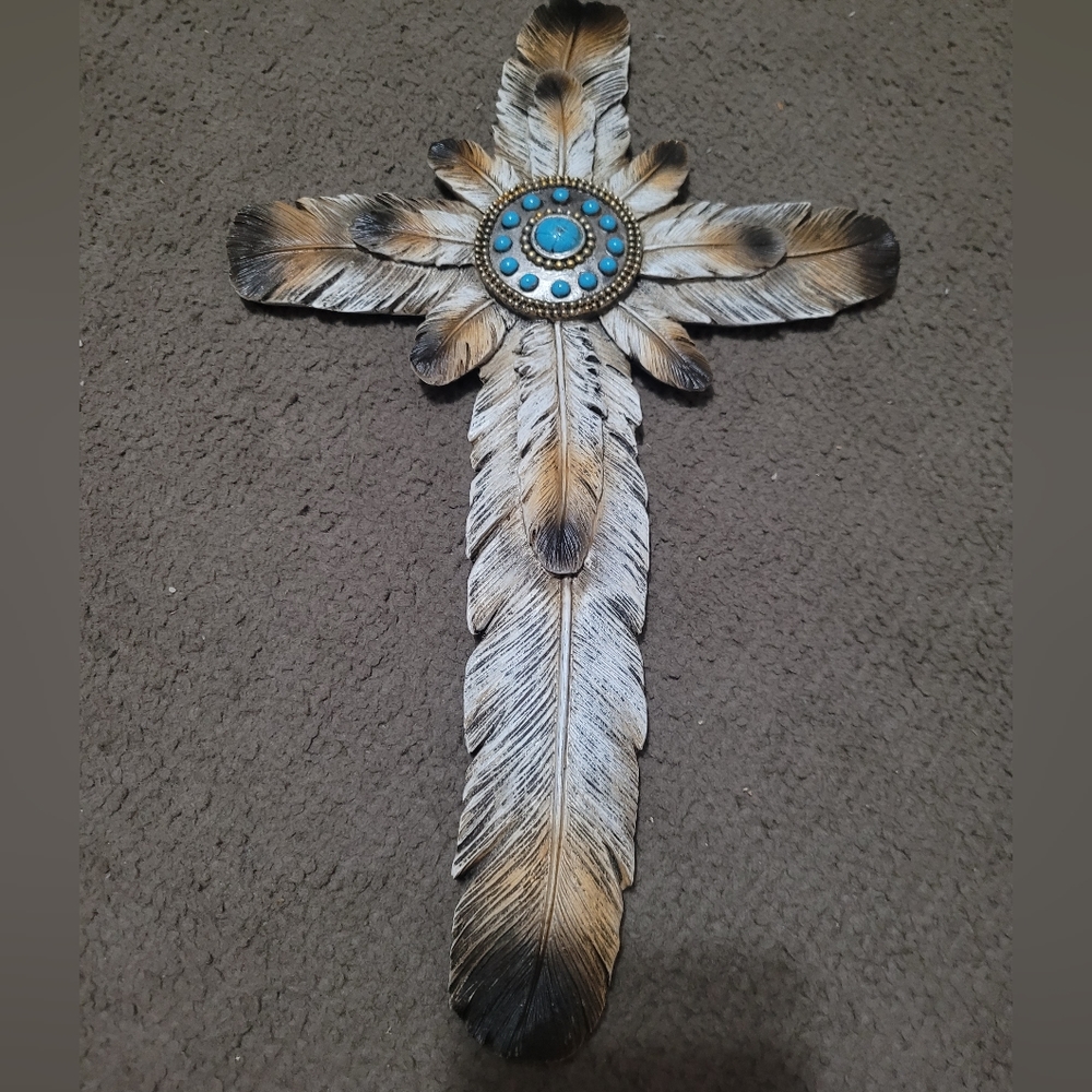 Walldecore Cross